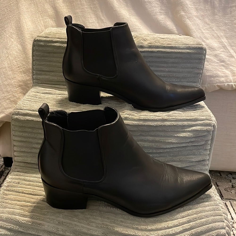 Blondo Waterproof Ankle Booties